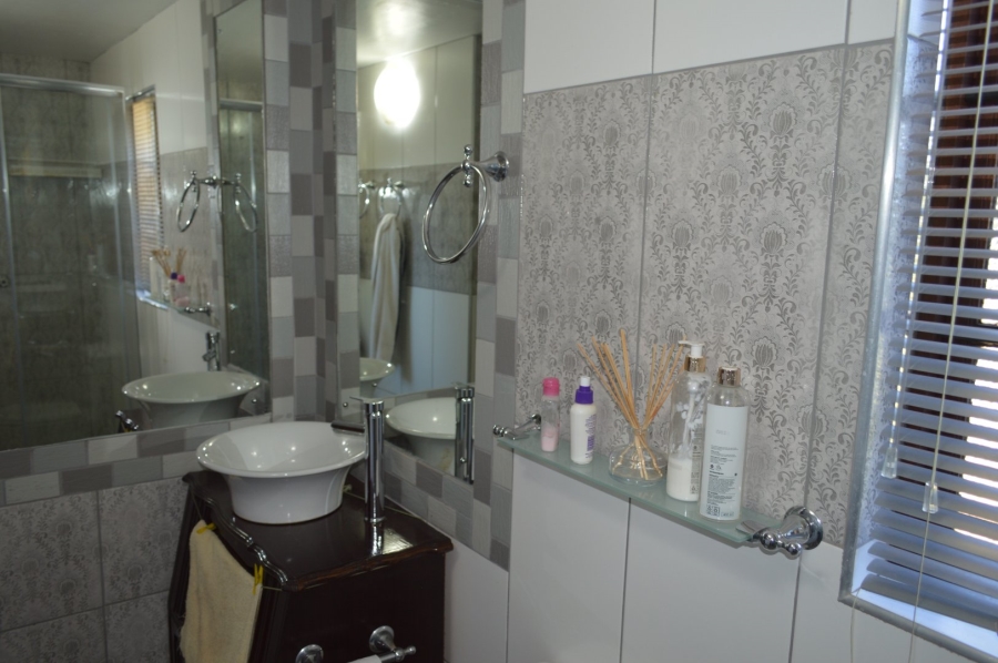 4 Bedroom Property for Sale in Doringkruin North West